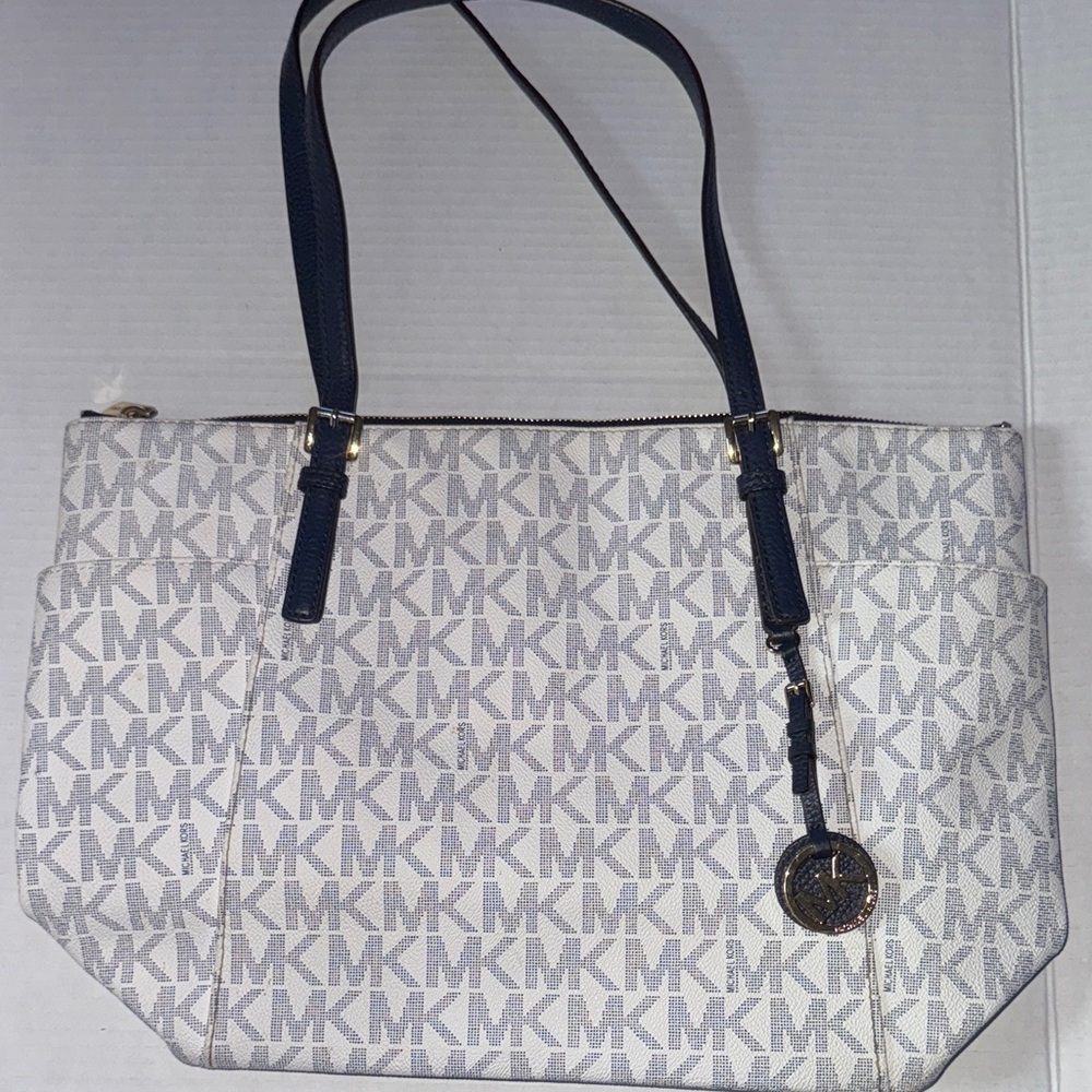 Michael Kors Signature White and Navy Tote